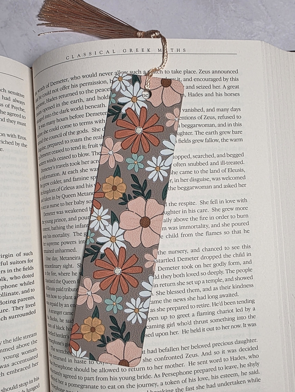 Retro Daisy Metal Bookmark - Picture 2 of 4